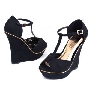 Black platform t-strap wedge